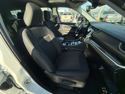 2021 Jeep Grand Cherokee L Laredo