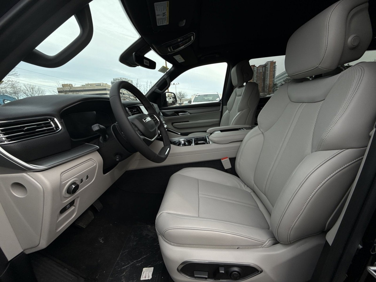 2026 Jeep Grand Wagoneer L 4x4