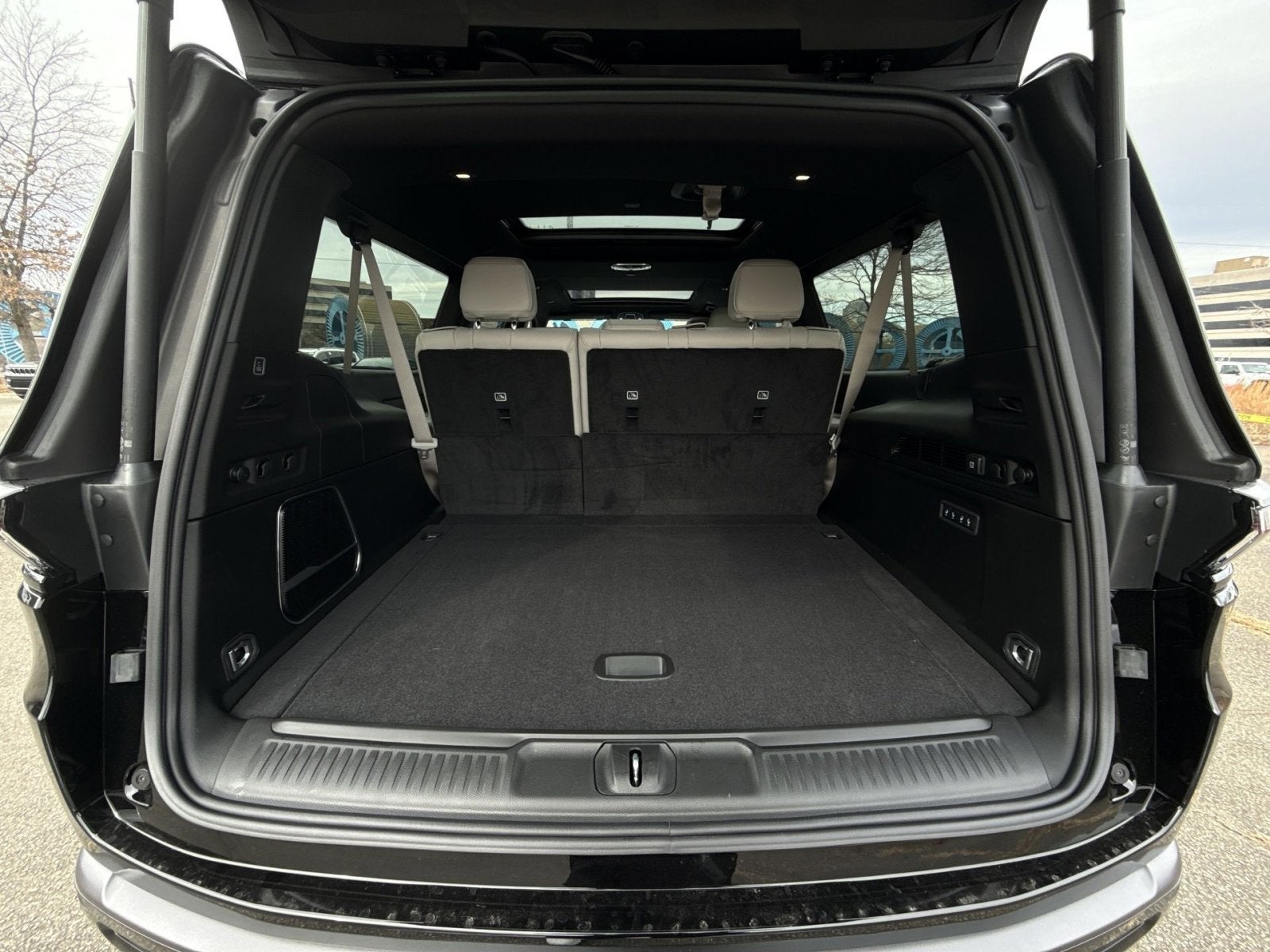 2026 Jeep Grand Wagoneer L 4x4