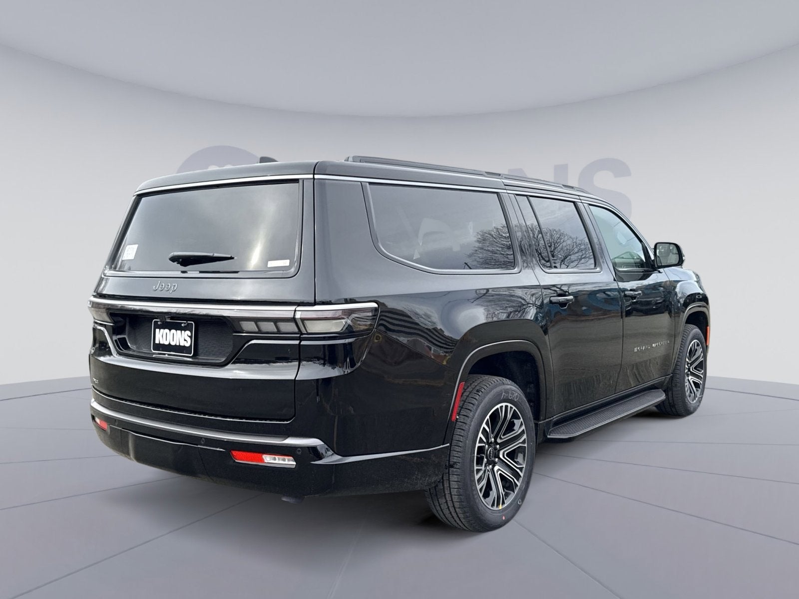 2026 Jeep Grand Wagoneer L 4x4