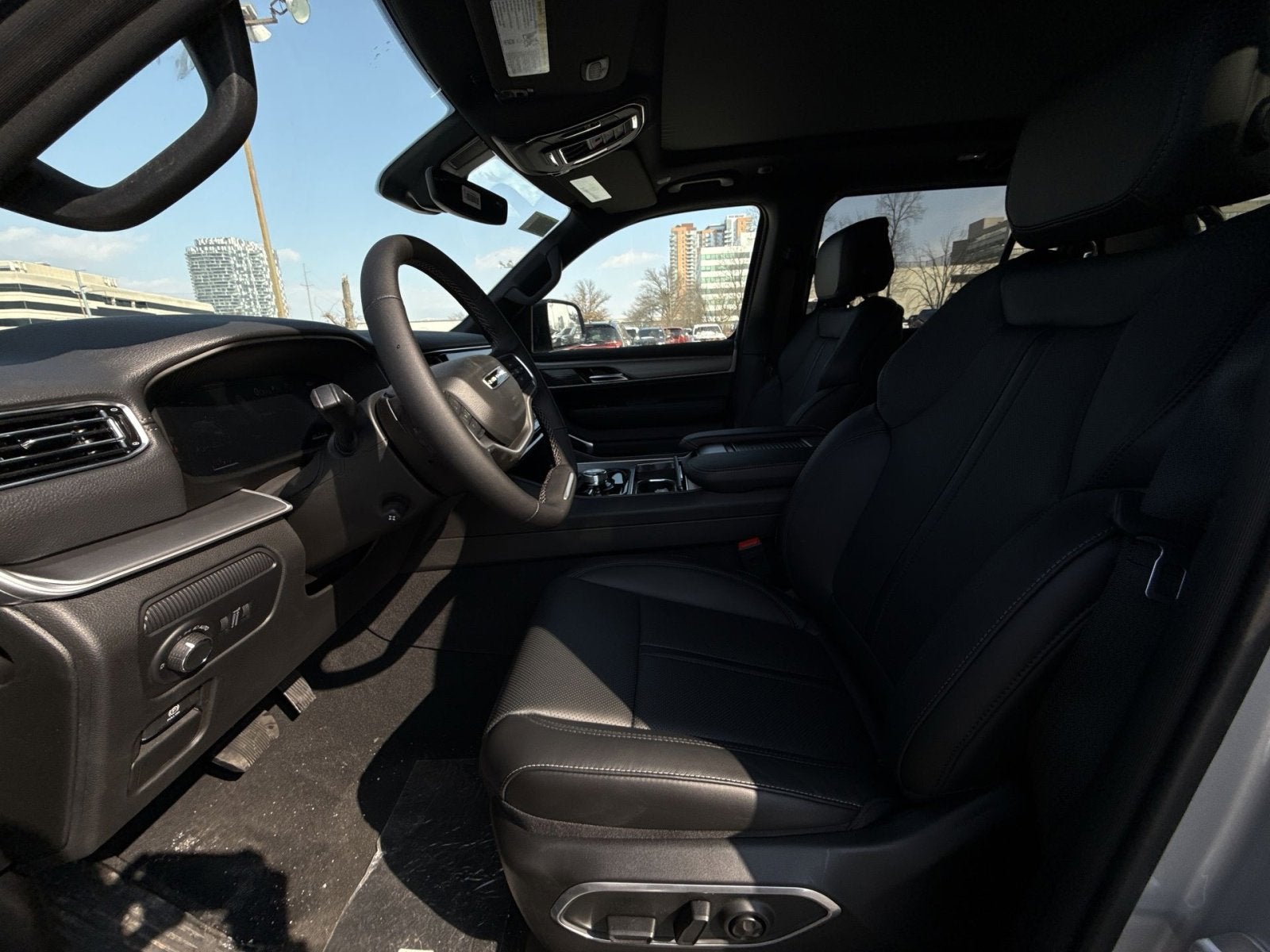 2026 Jeep Grand Wagoneer L 4x4