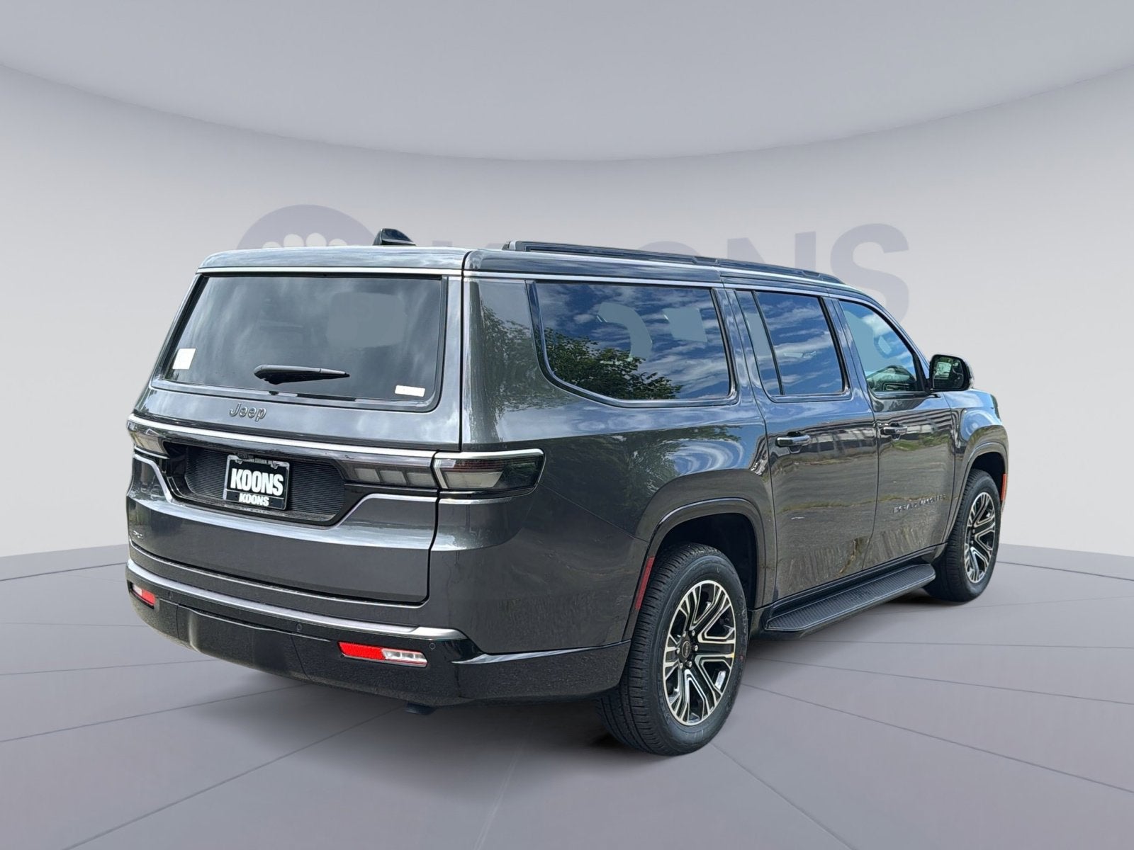 2026 Jeep Grand Wagoneer L 4x4