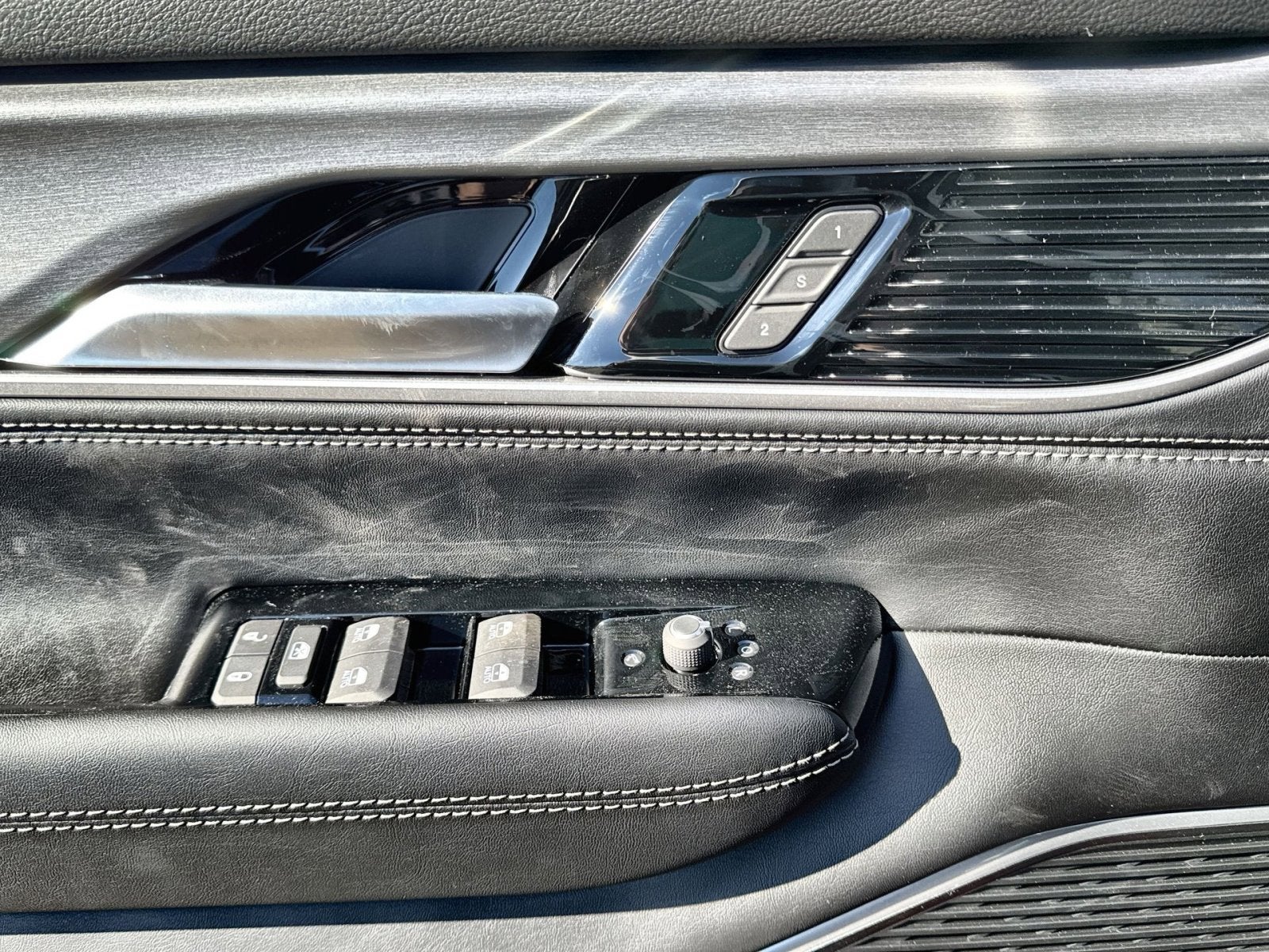 2026 Jeep Grand Wagoneer L 4x4