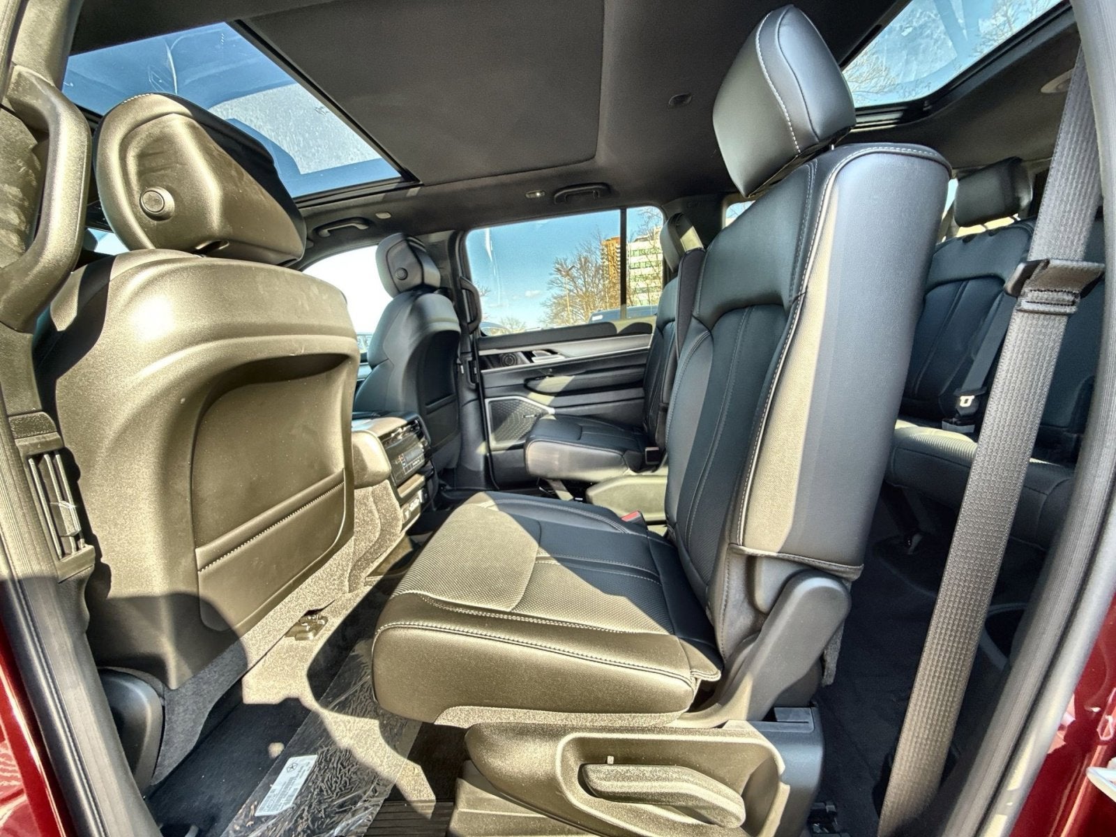 2026 Jeep Grand Wagoneer L 4x4