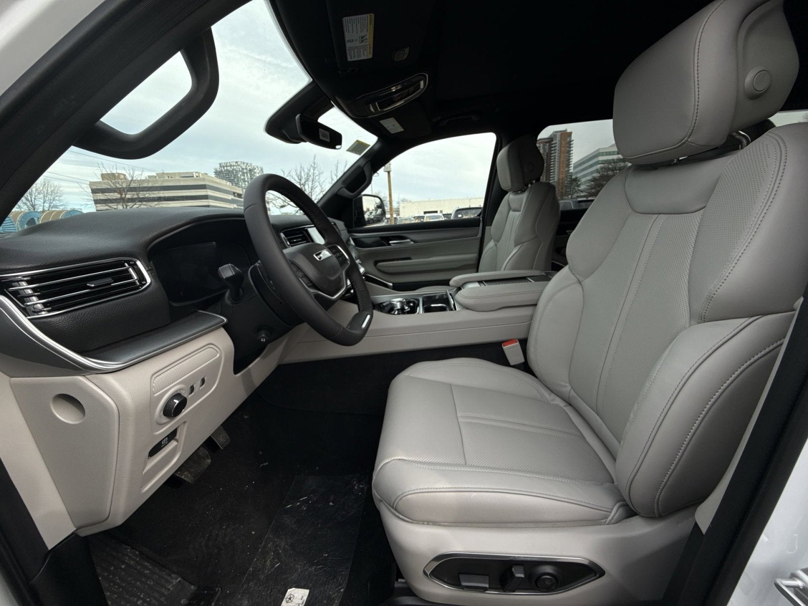 2026 Jeep Grand Wagoneer L 4x4