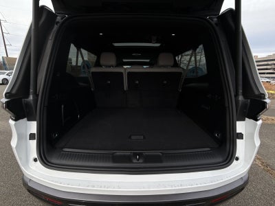 2026 Jeep Grand Wagoneer L 4x4