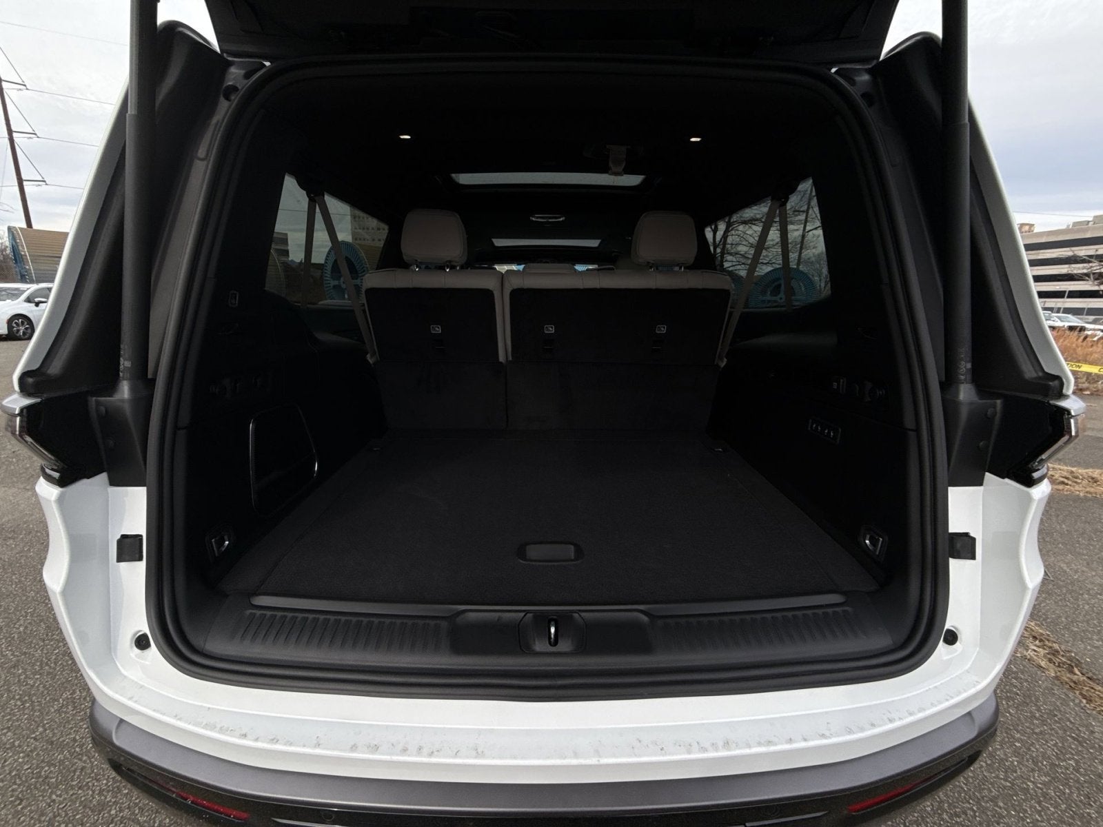 2026 Jeep Grand Wagoneer L 4x4