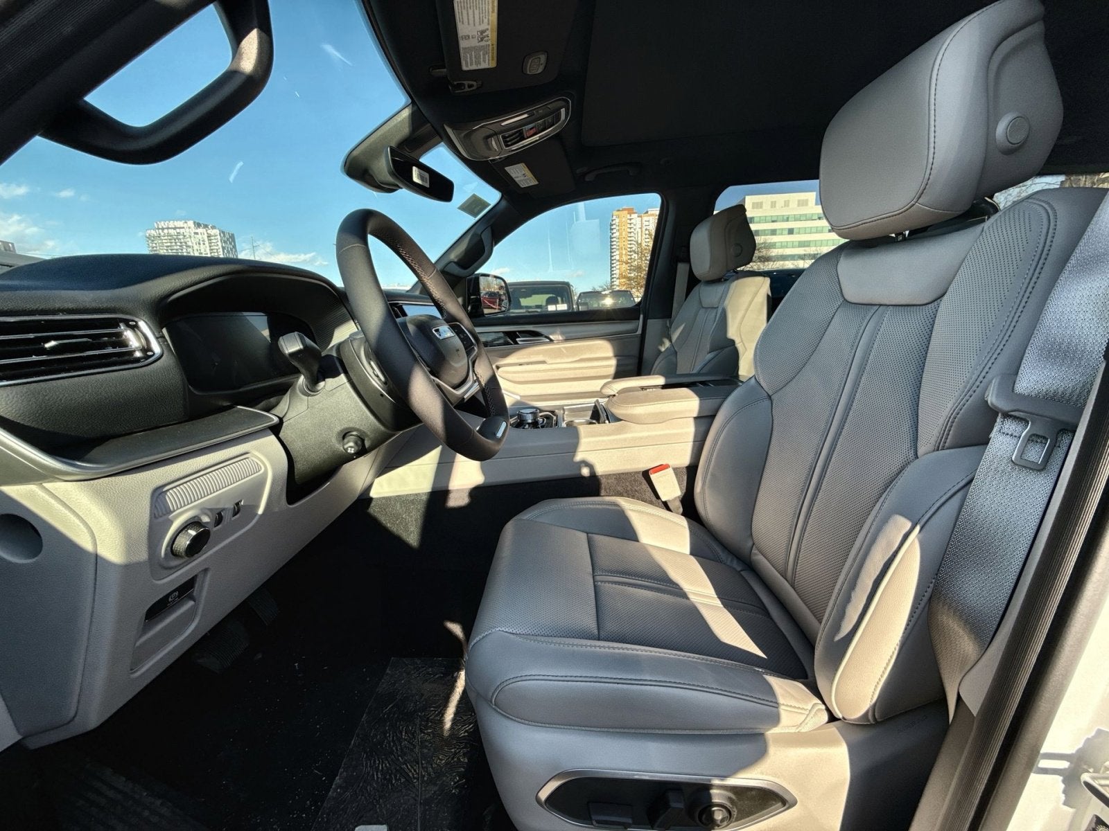 2026 Jeep Grand Wagoneer L 4x4