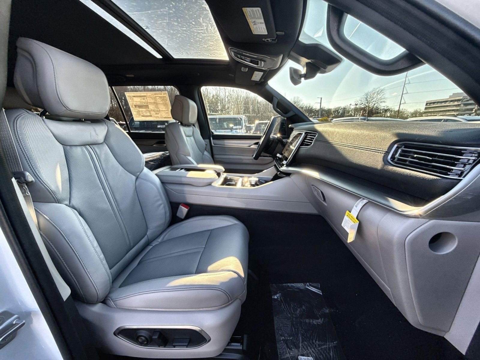 2026 Jeep Grand Wagoneer L 4x4