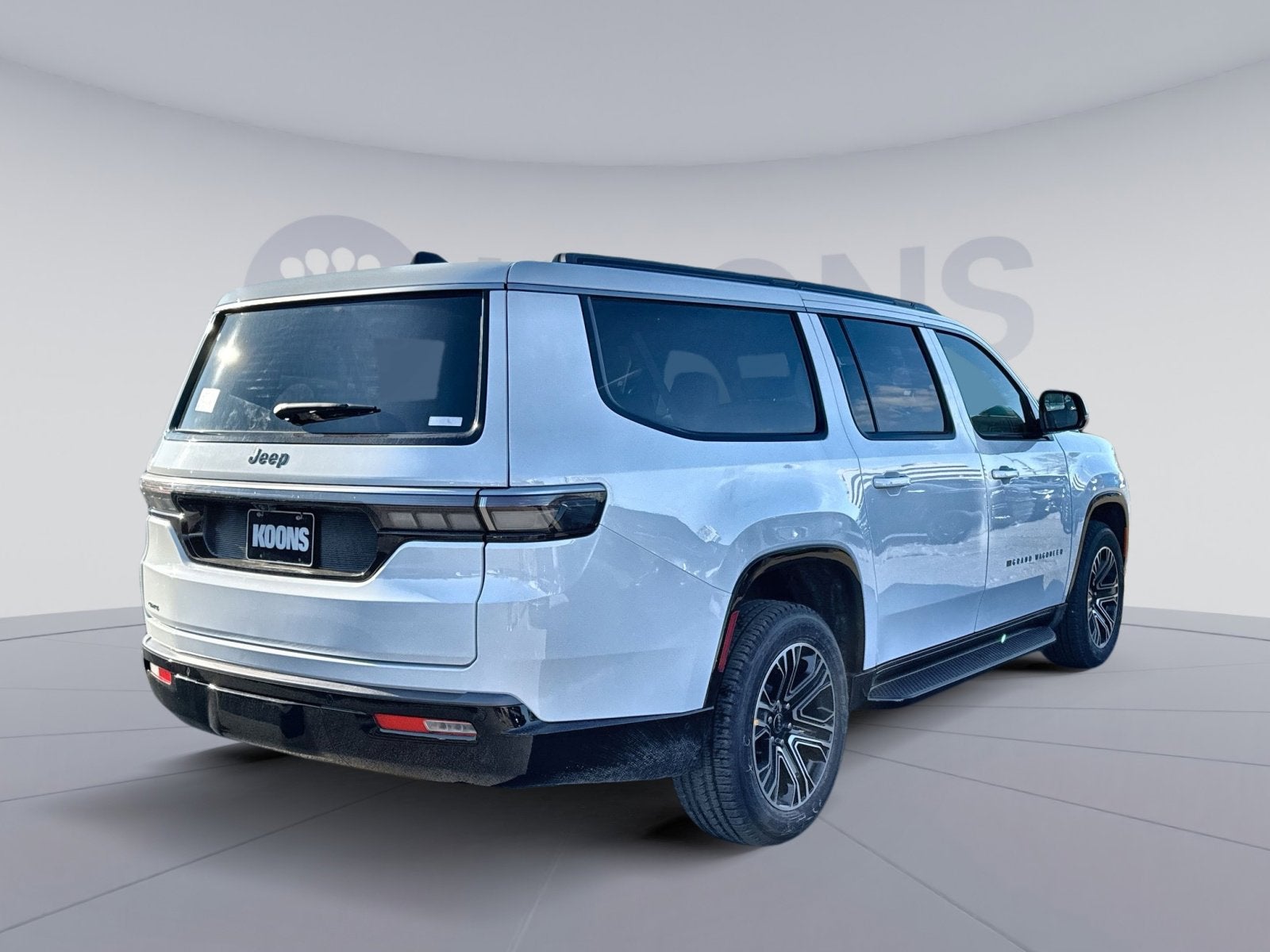 2026 Jeep Grand Wagoneer L 4x4