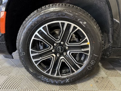 2026 Jeep Grand Wagoneer L 4x4