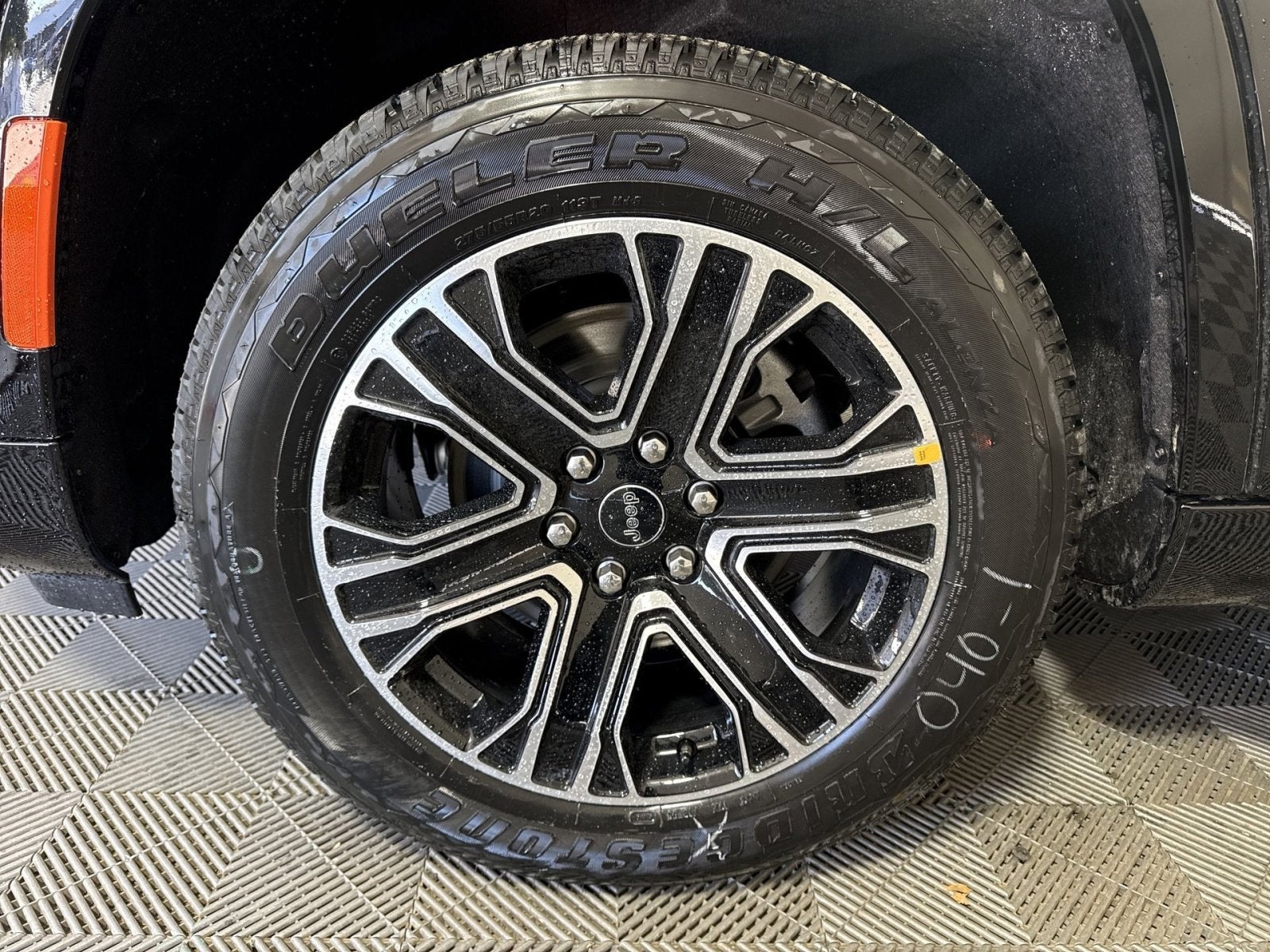 2026 Jeep Grand Wagoneer L 4x4