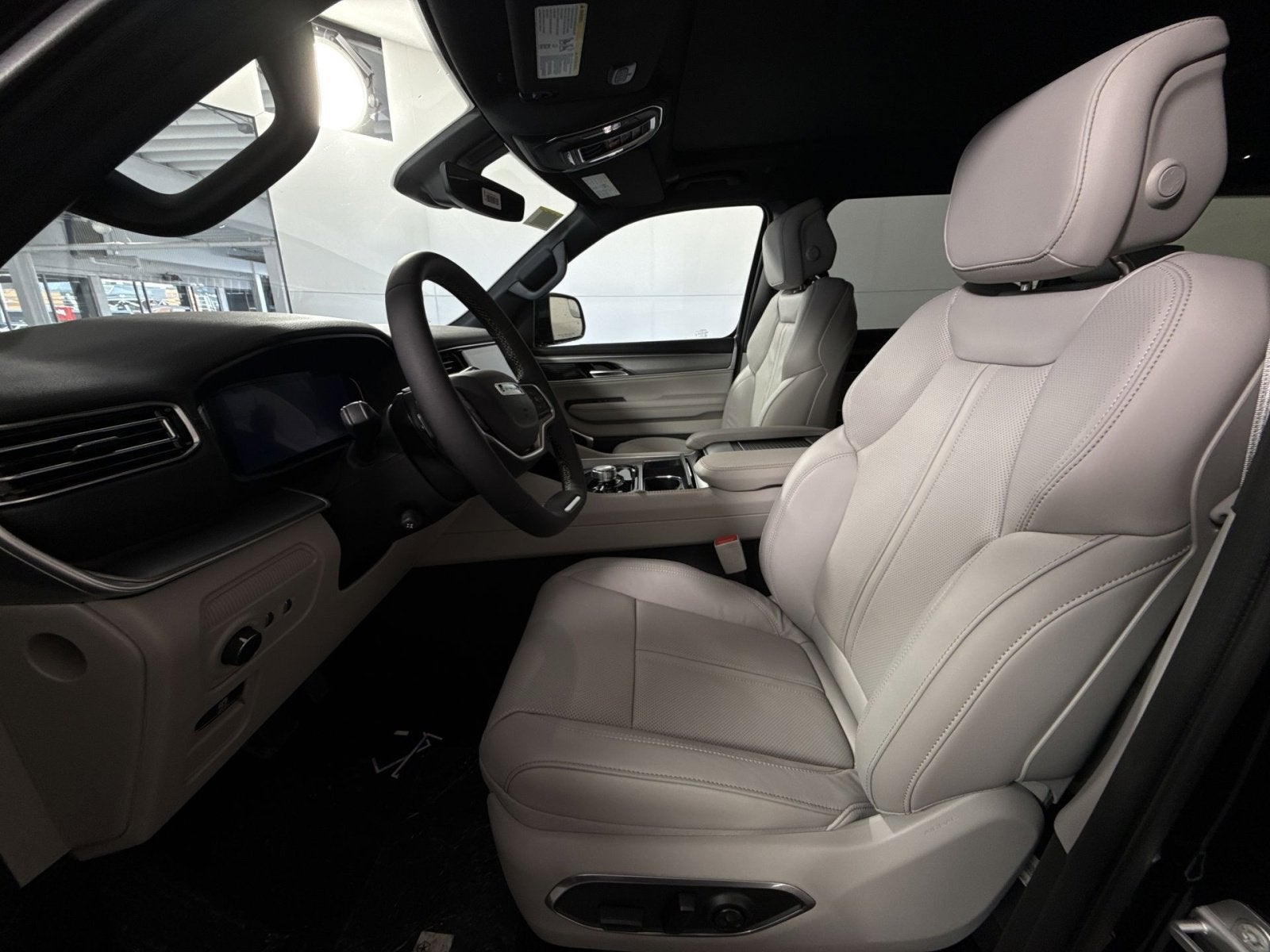 2026 Jeep Grand Wagoneer L 4x4