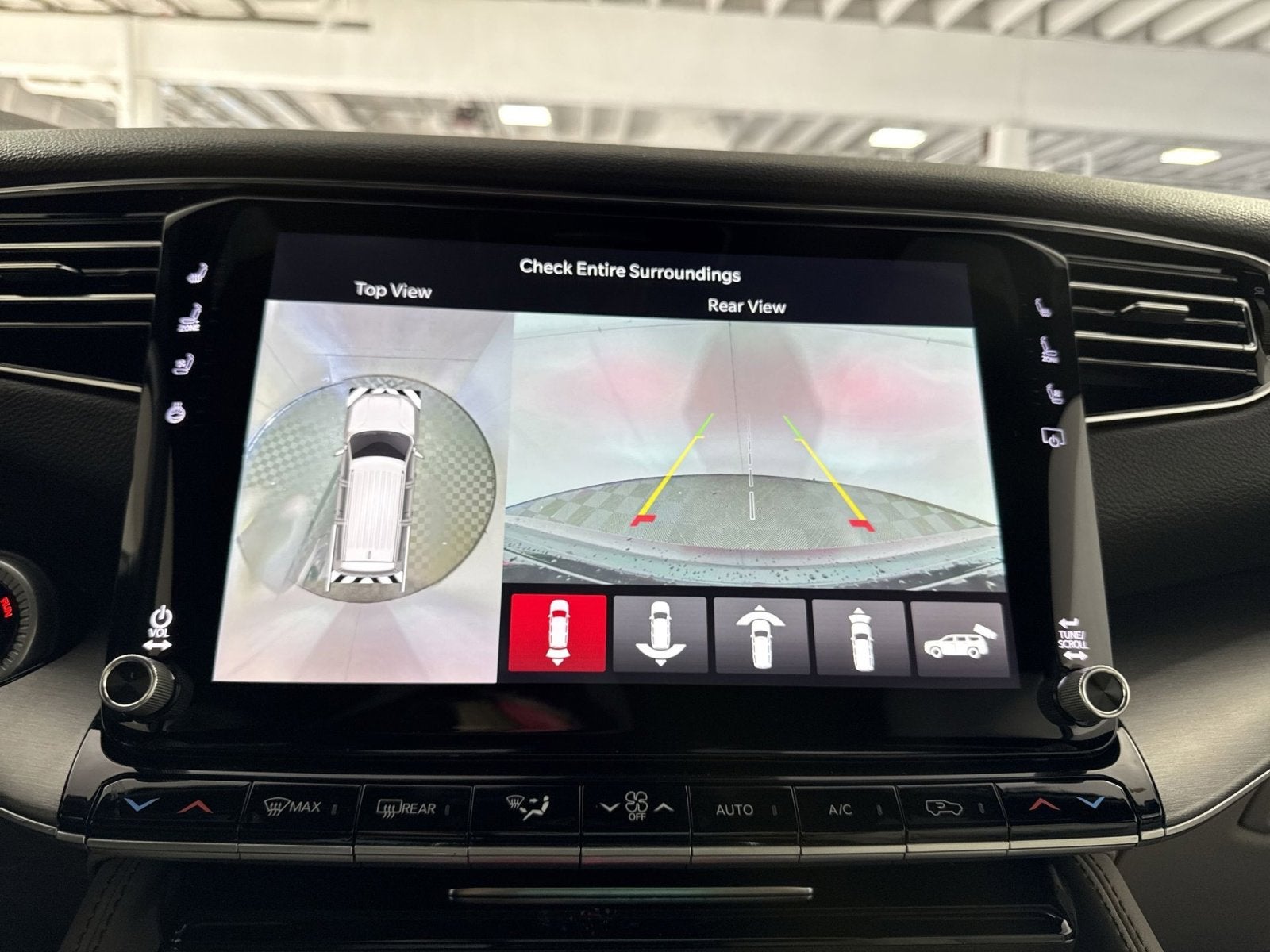 2026 Jeep Grand Wagoneer L 4x4