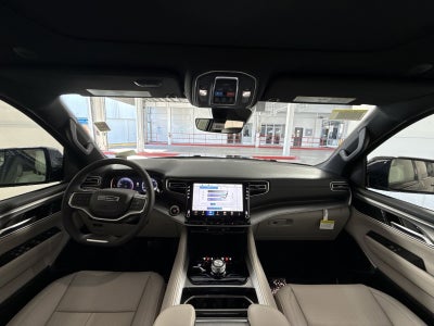 2026 Jeep Grand Wagoneer L 4x4