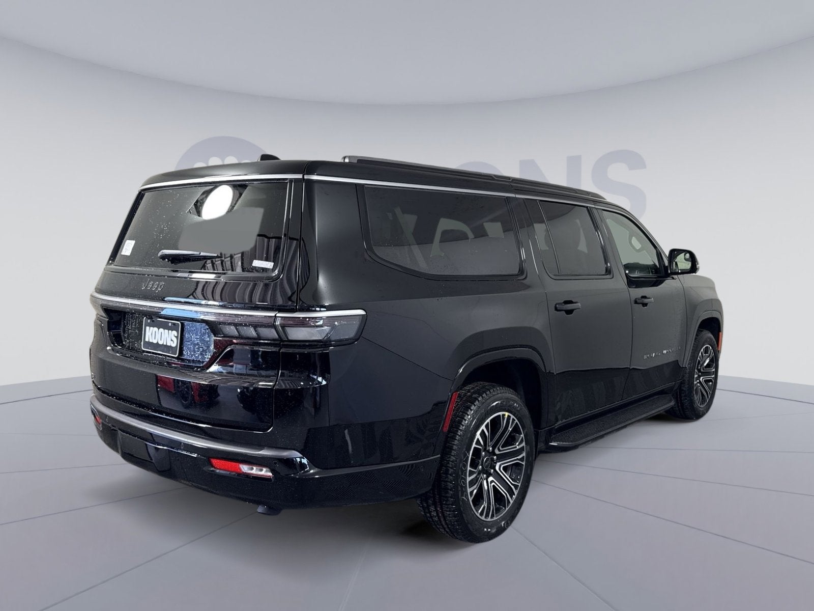 2026 Jeep Grand Wagoneer L 4x4