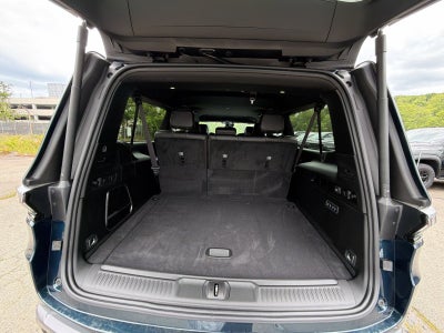 2026 Jeep Grand Wagoneer L 4x4