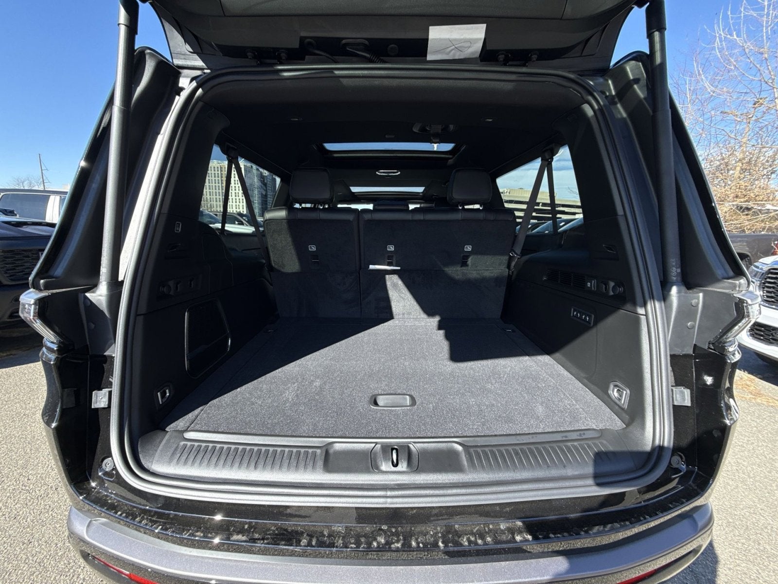 2026 Jeep Grand Wagoneer L 4x4