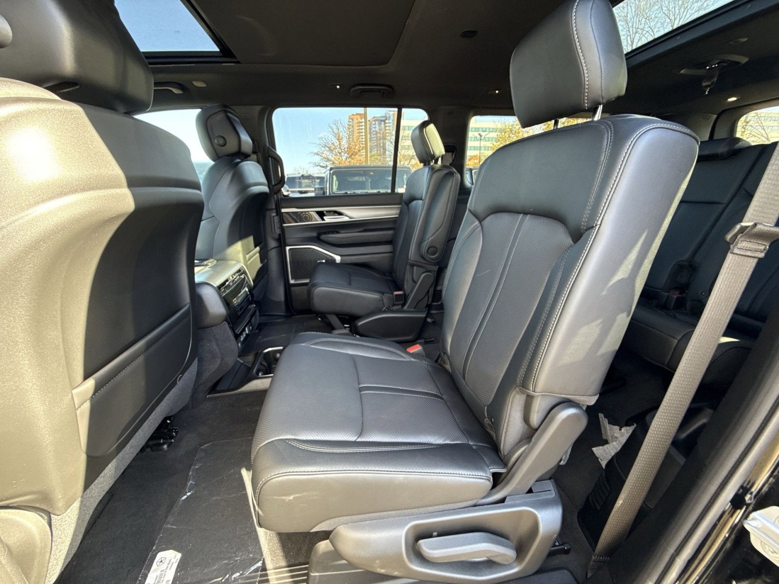 2025 Jeep Wagoneer L Series II