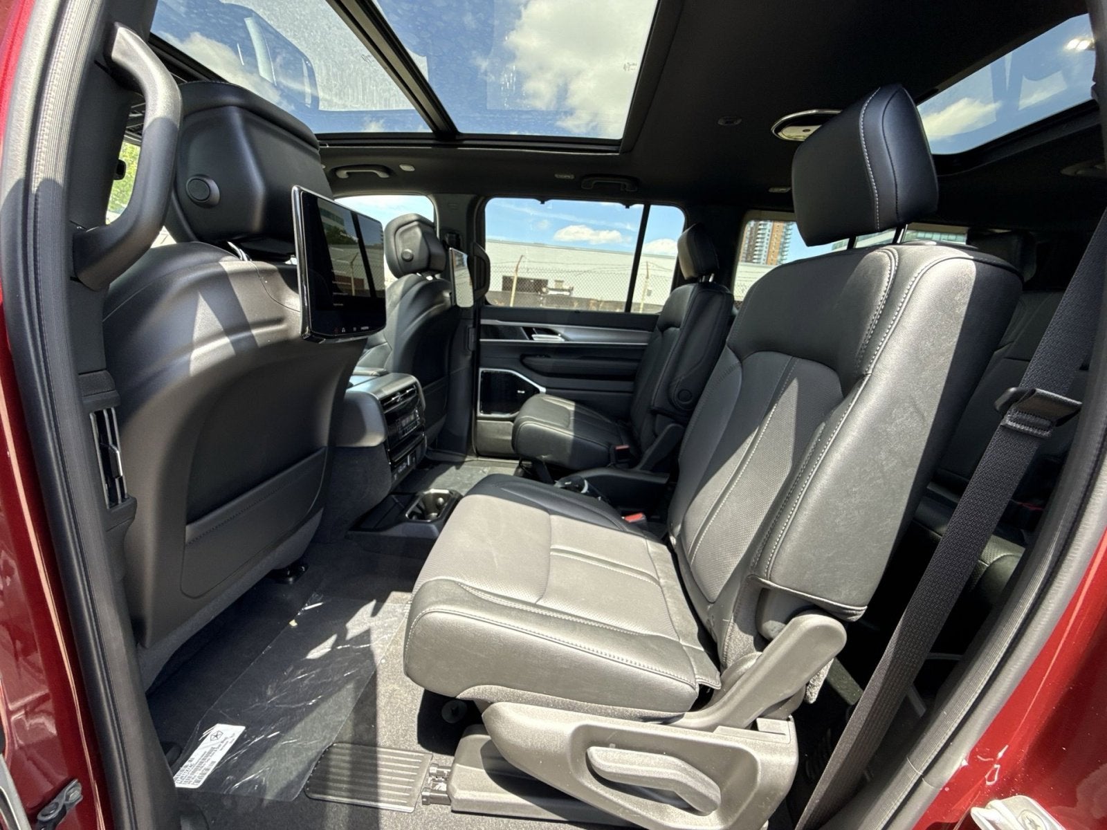 2026 Jeep Grand Wagoneer L Limited Reserve