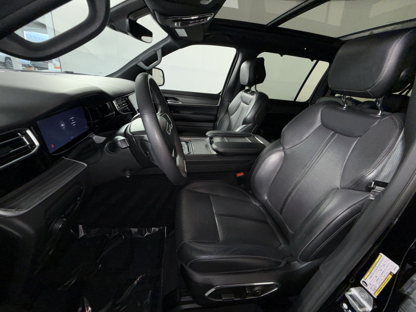 2023 Jeep Wagoneer L Series III