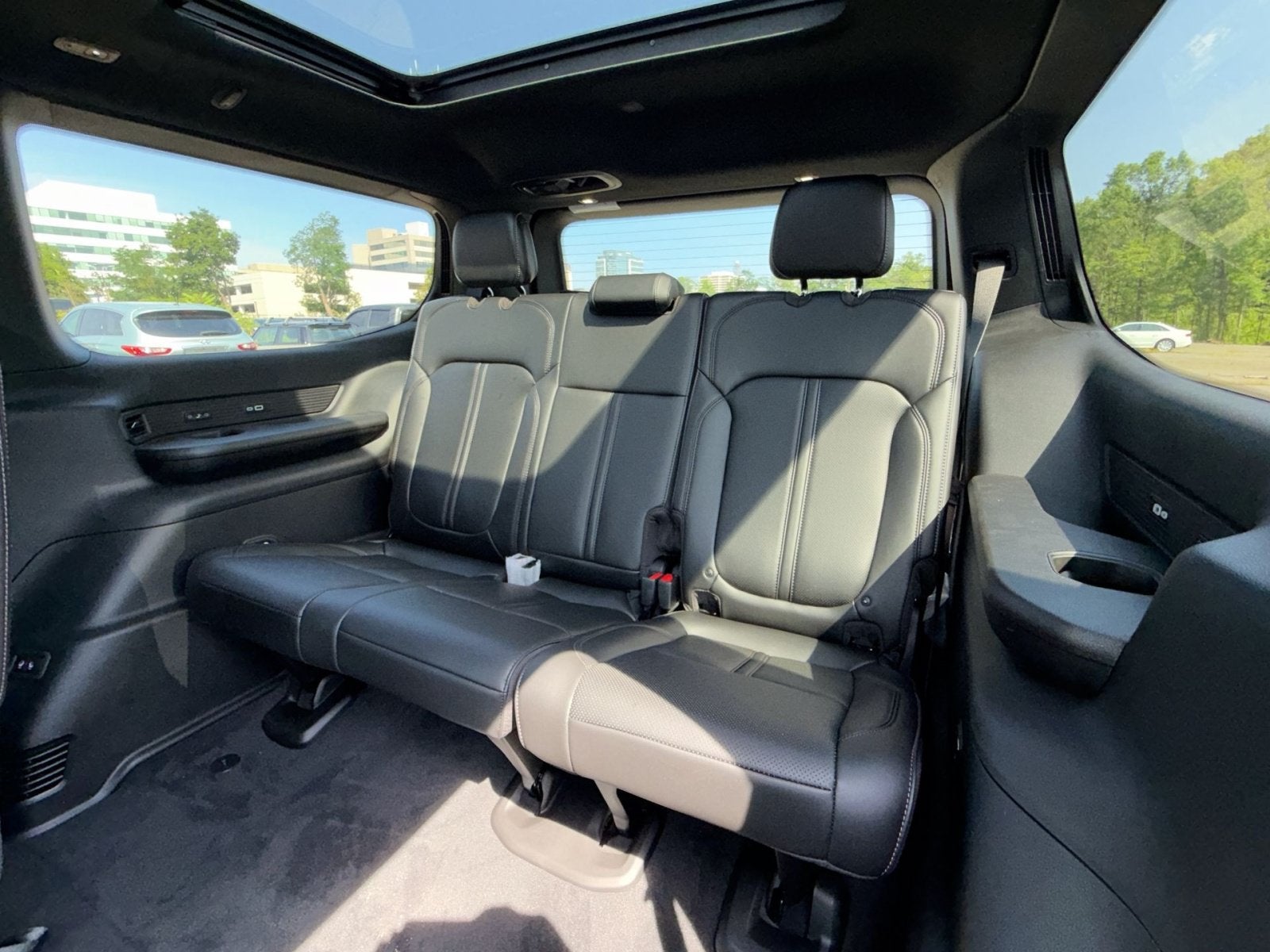 2026 Jeep Grand Wagoneer Upland