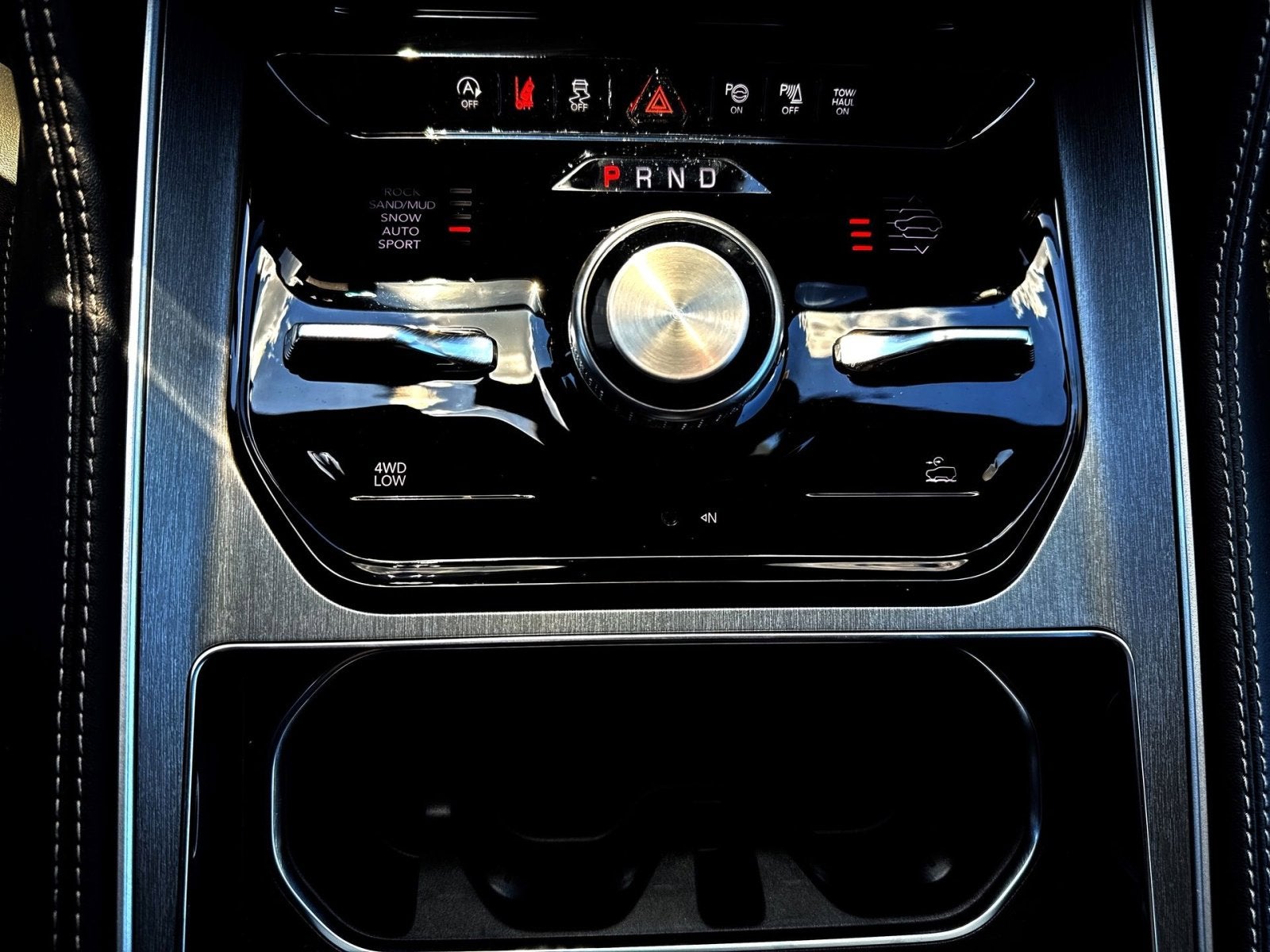 2026 Jeep Grand Wagoneer Upland
