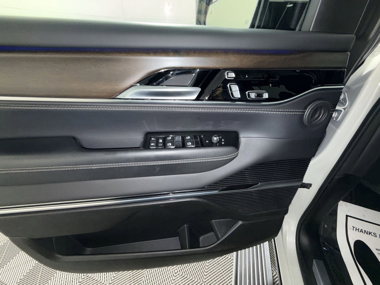 2022 Jeep Grand Wagoneer Series I