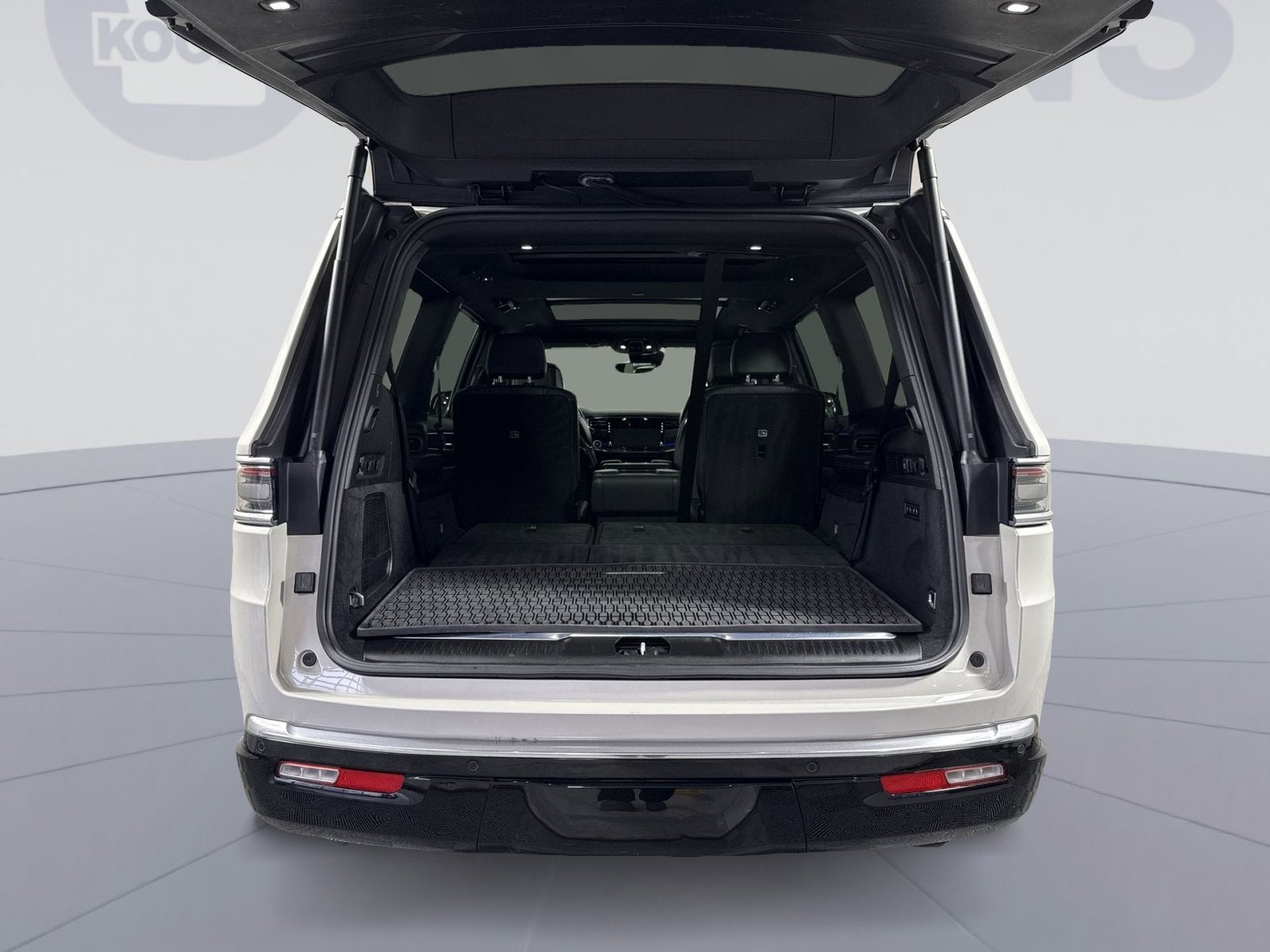 2022 Jeep Grand Wagoneer Series I