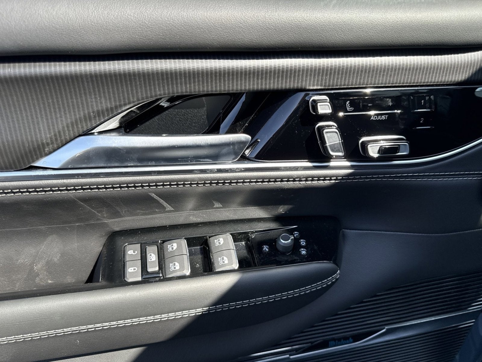 2026 Jeep Grand Wagoneer Summit Obsidian