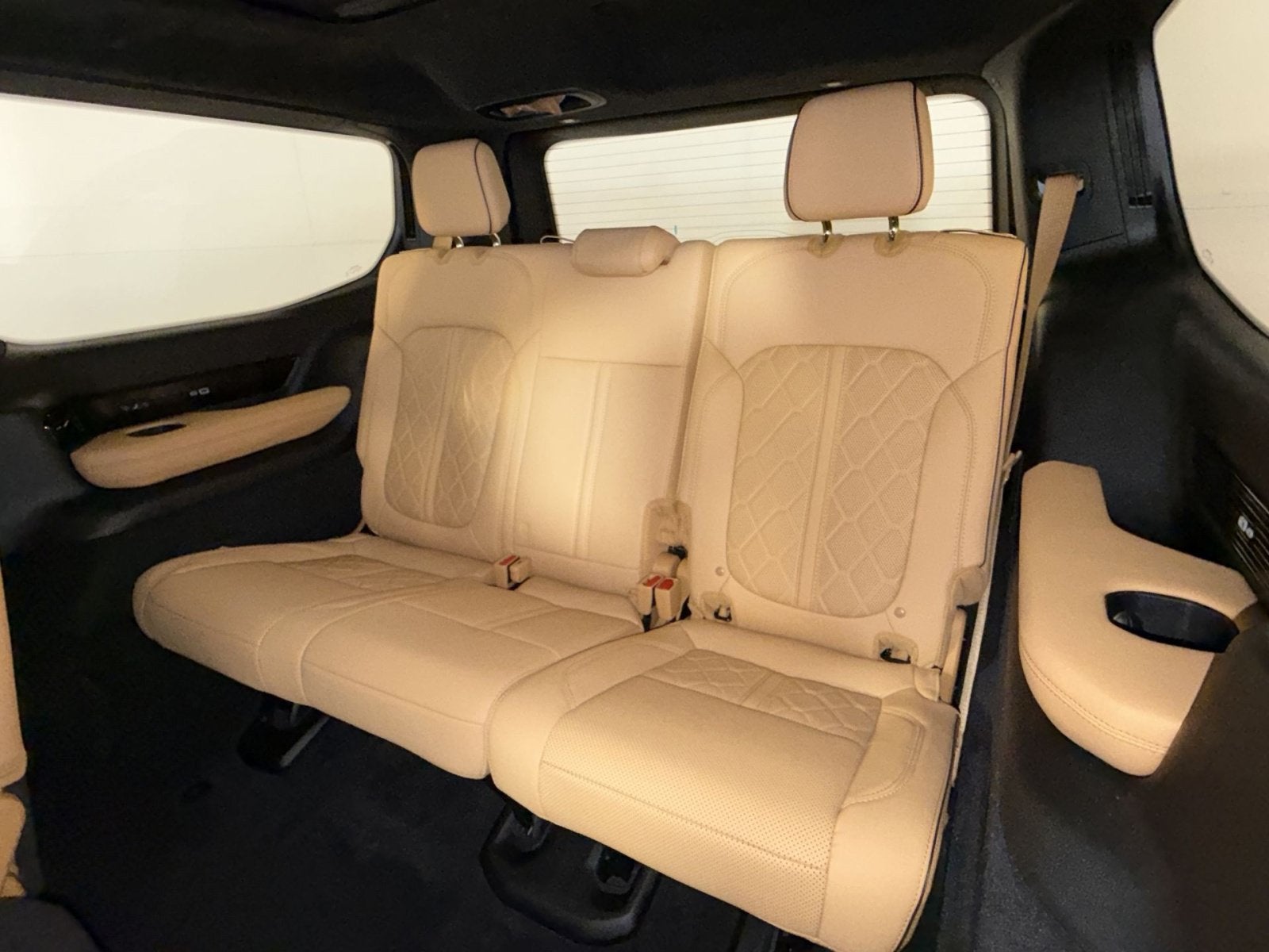 2023 Jeep Grand Wagoneer Series III