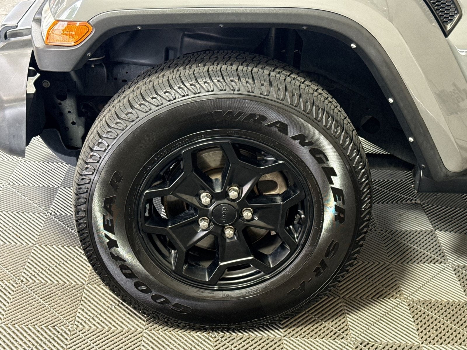 2021 Jeep Gladiator Willys