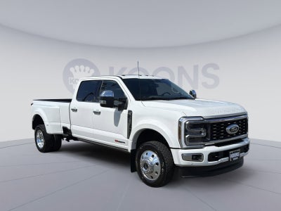 2025 Ford F-450SD Platinum