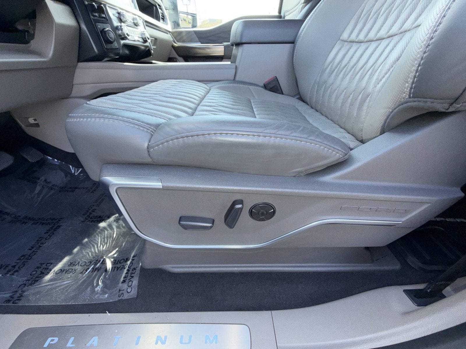 2025 Ford F-450SD Platinum