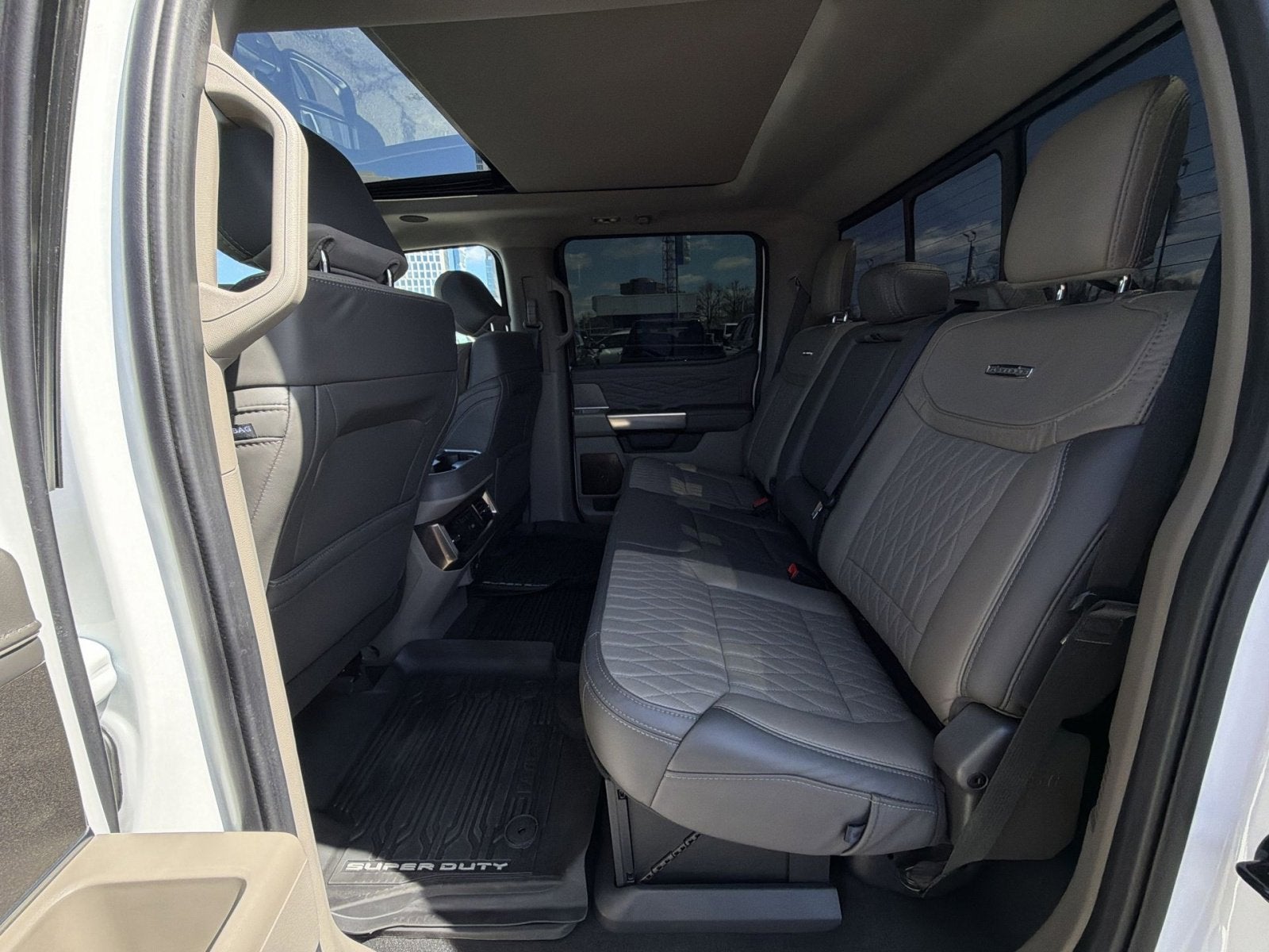 2025 Ford F-450SD Platinum