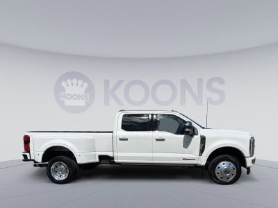 2025 Ford F-450SD Platinum
