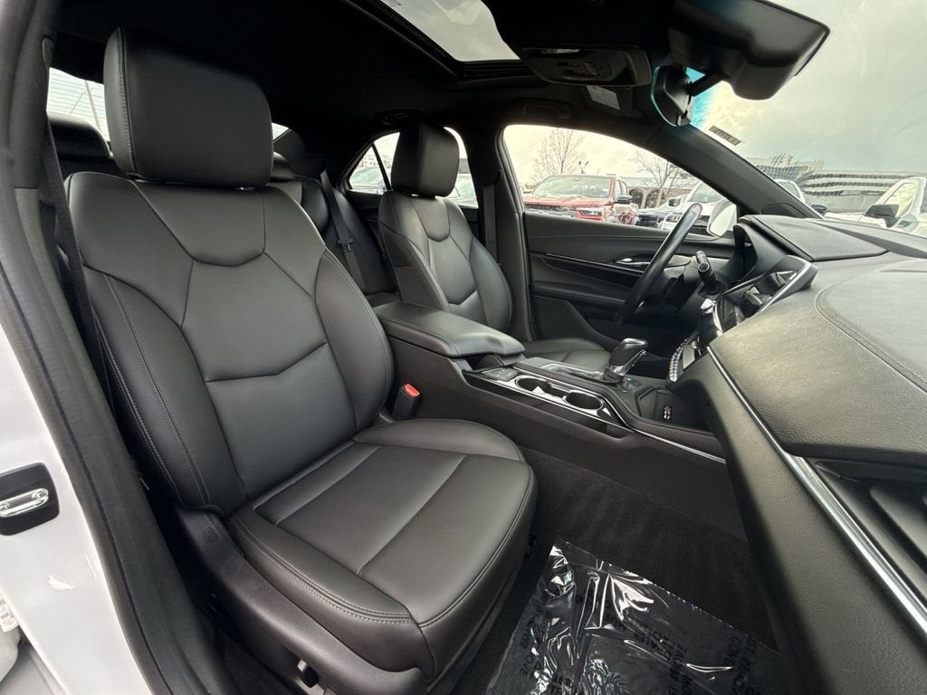 2023 Cadillac CT4 Luxury