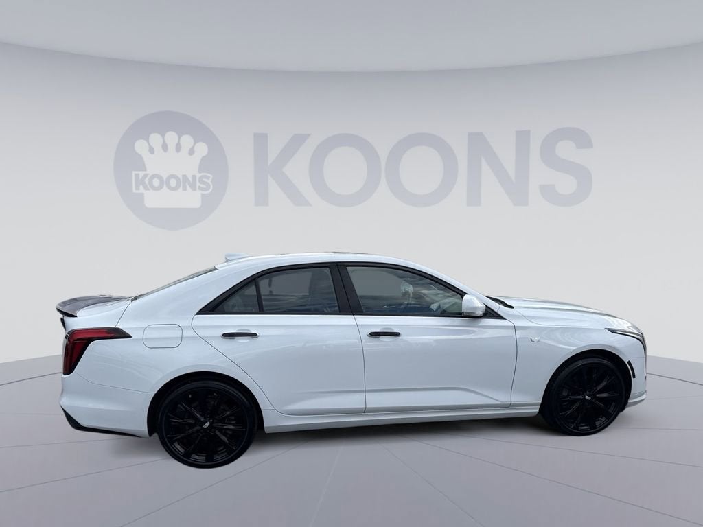 2023 Cadillac CT4 Luxury