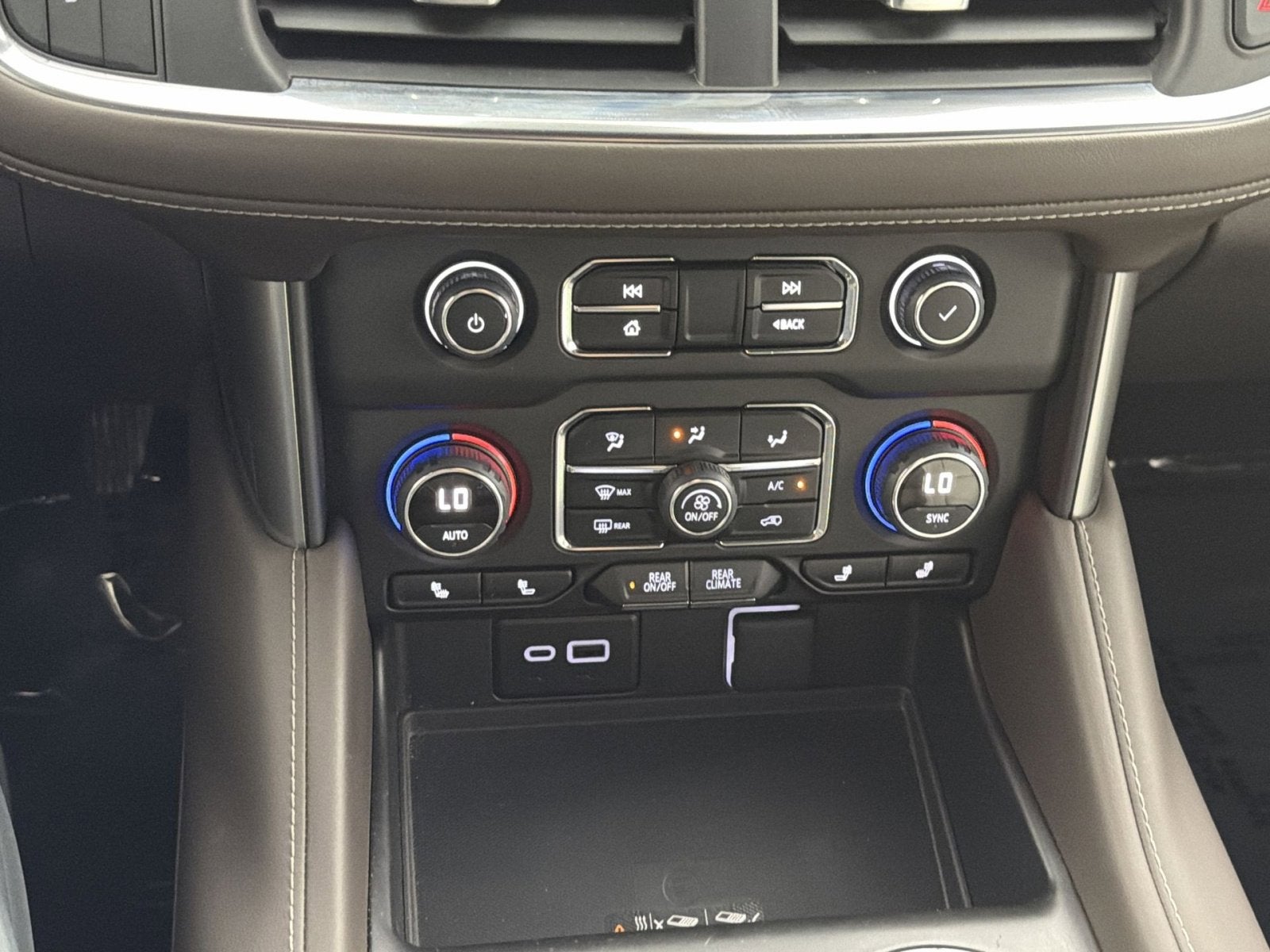 2024 Chevrolet Suburban Z71