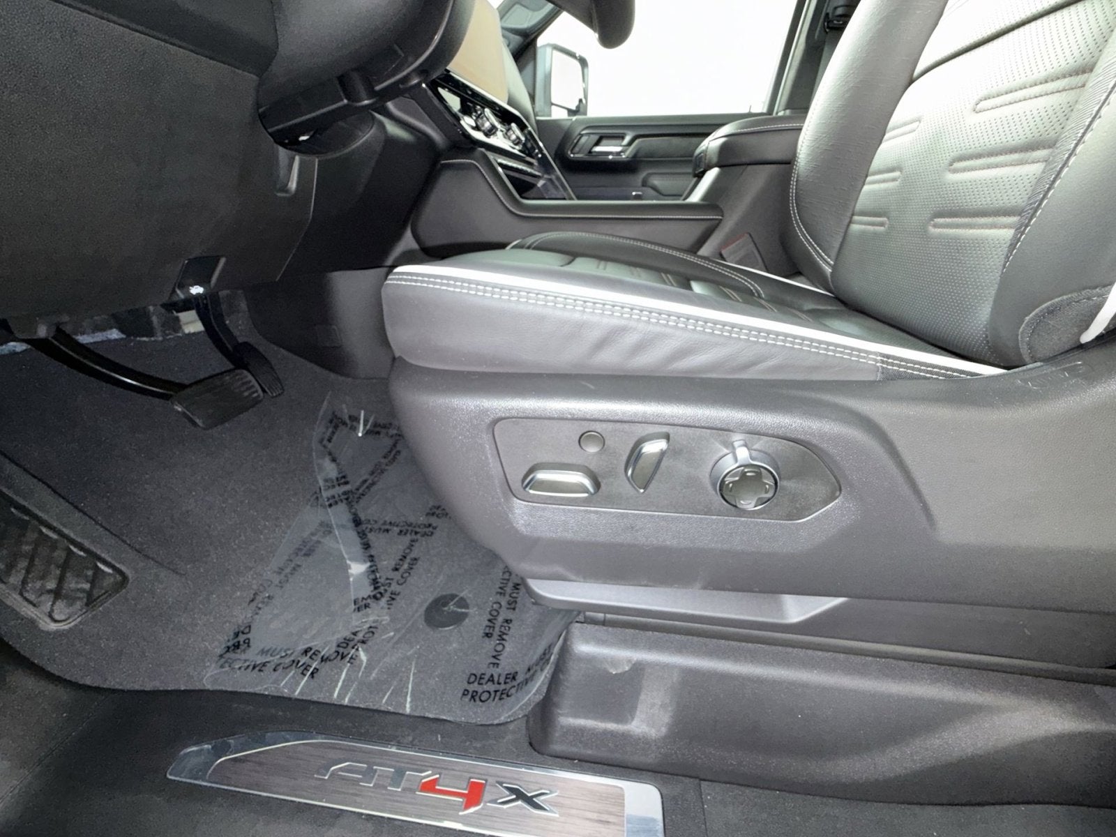 2025 GMC Sierra 2500HD AT4X