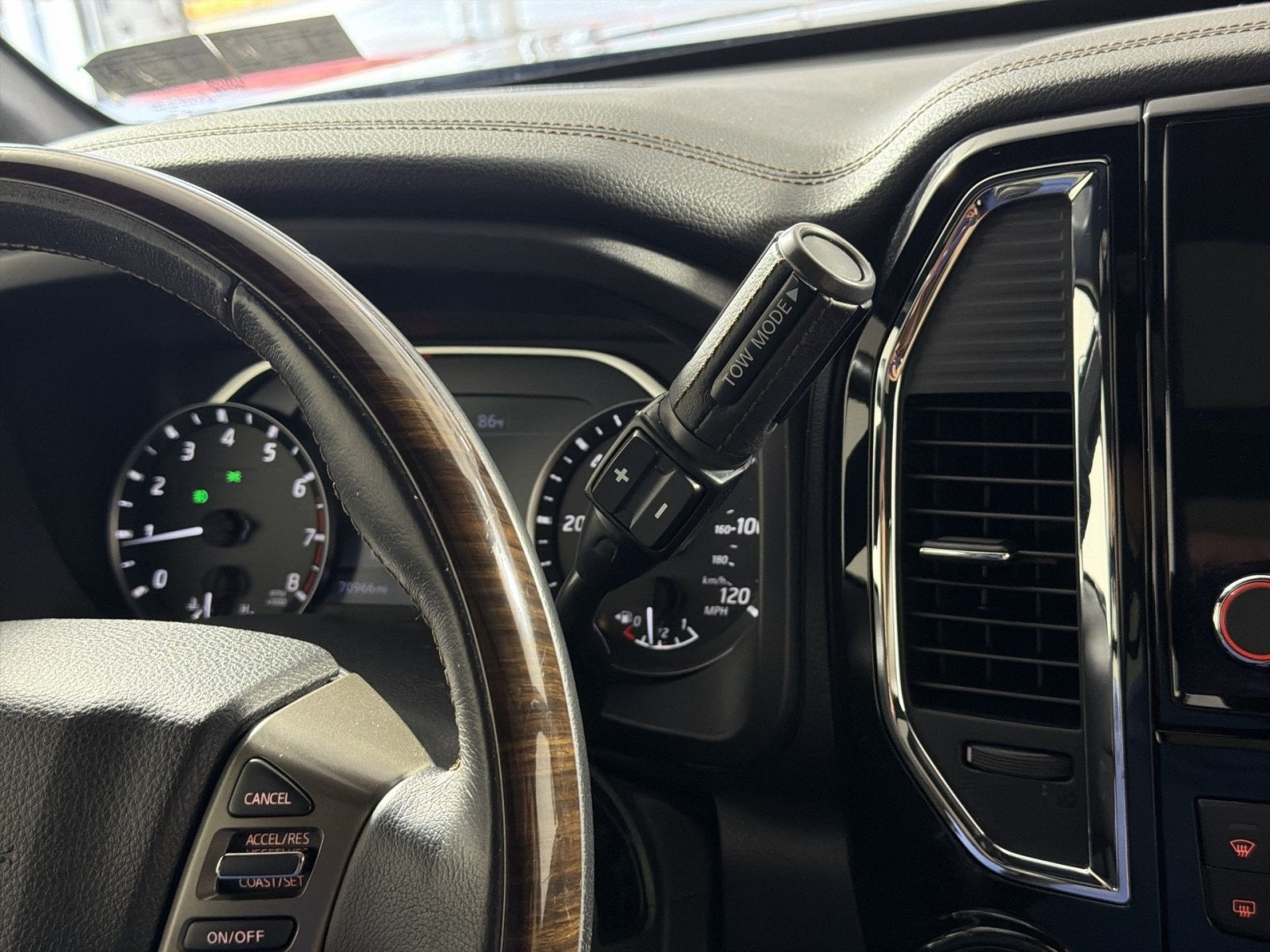 2021 Nissan Titan Platinum Reserve