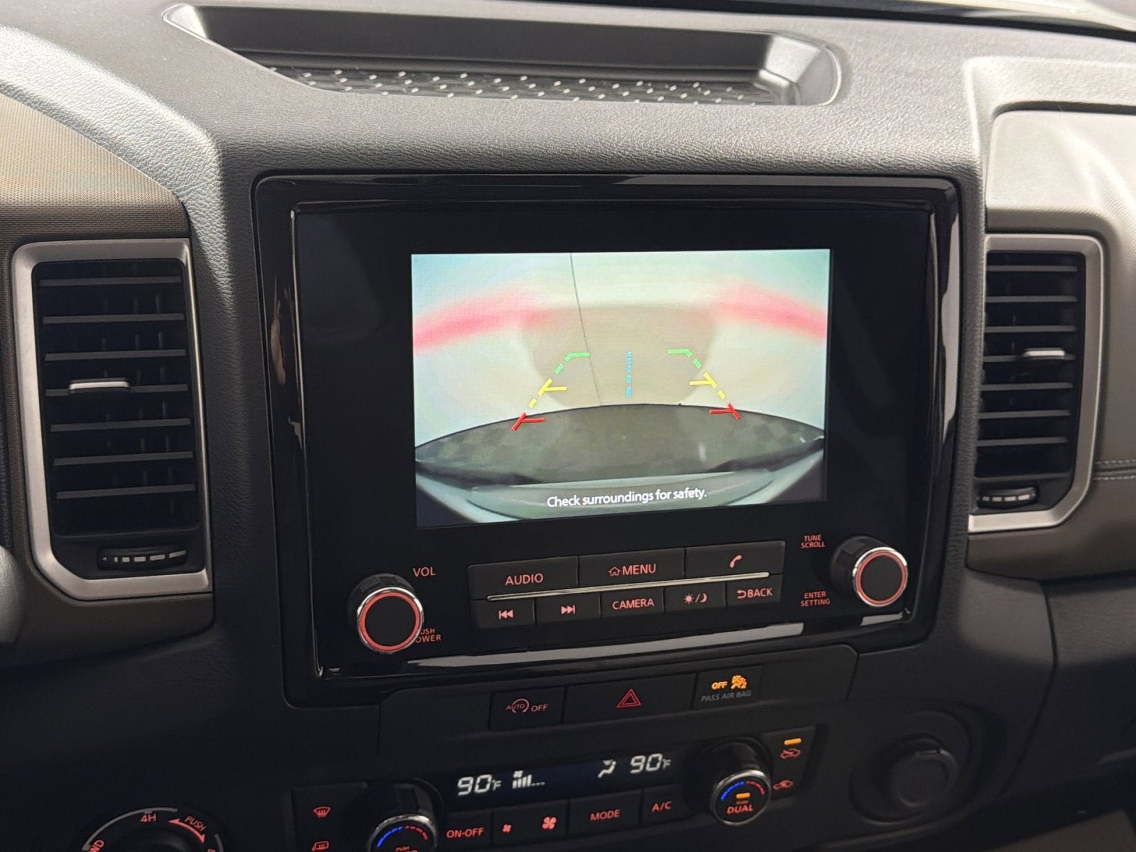 2024 Nissan Frontier SV