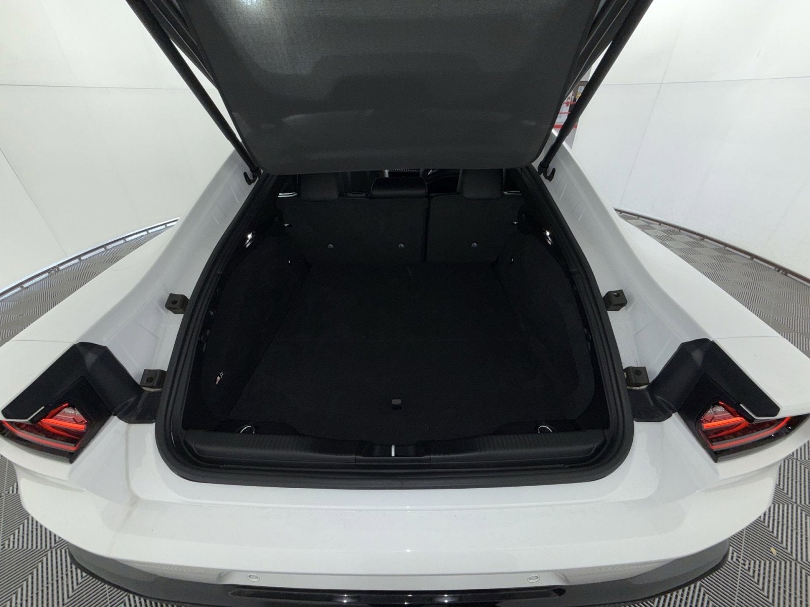 2025 Dodge Charger R/T Scat Pack