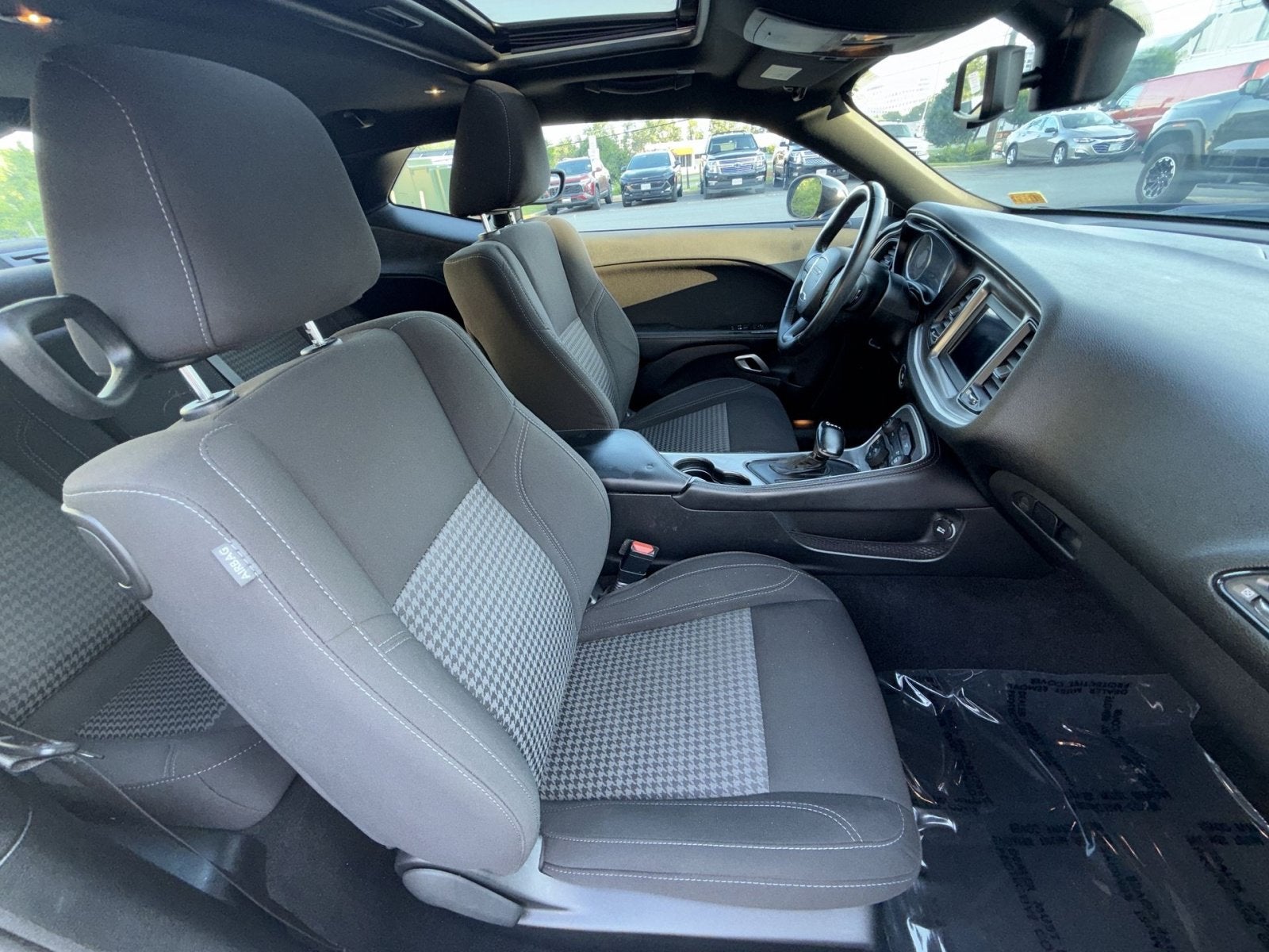 2021 Dodge Challenger SXT