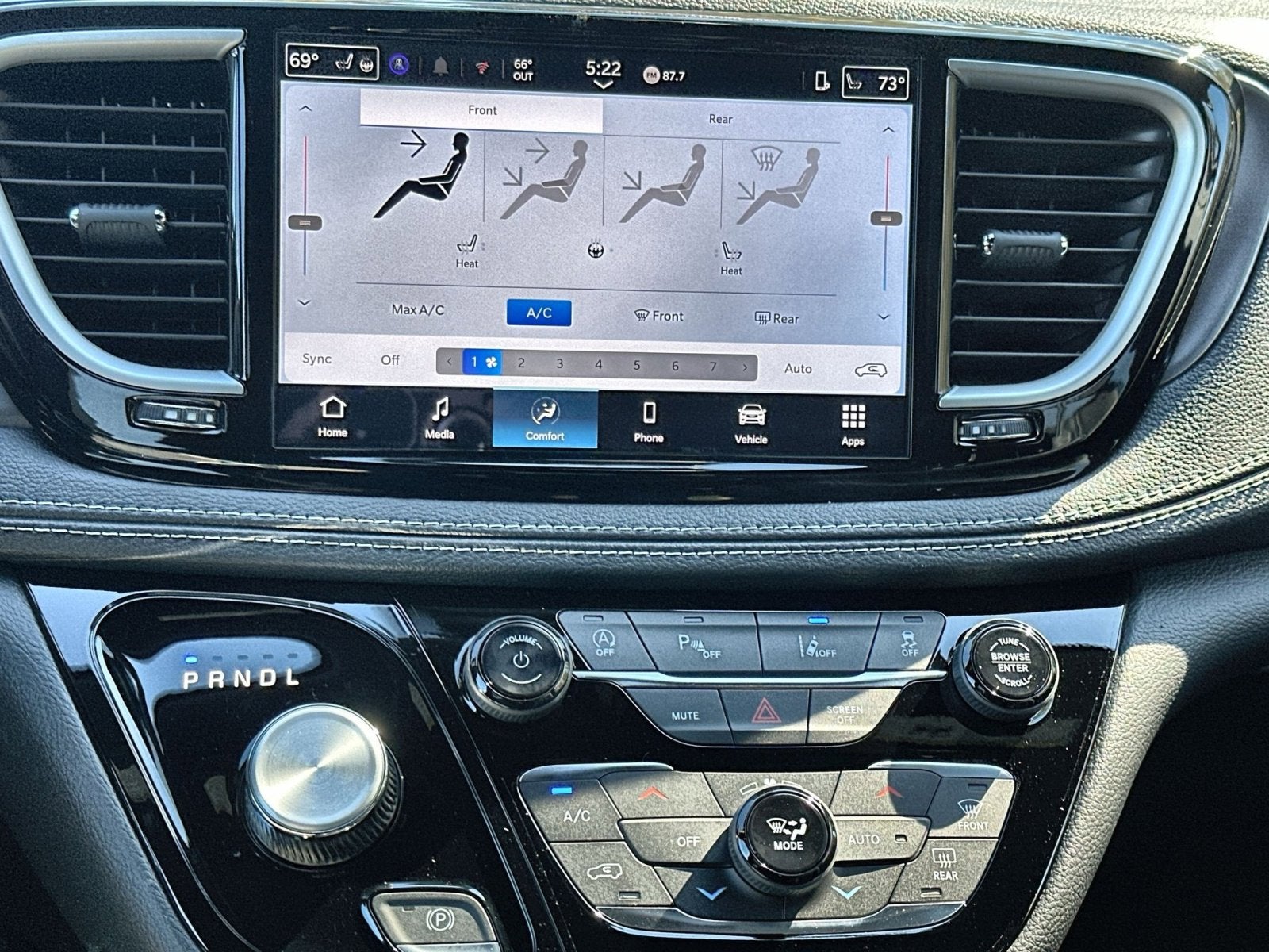 2026 Chrysler Pacifica Select