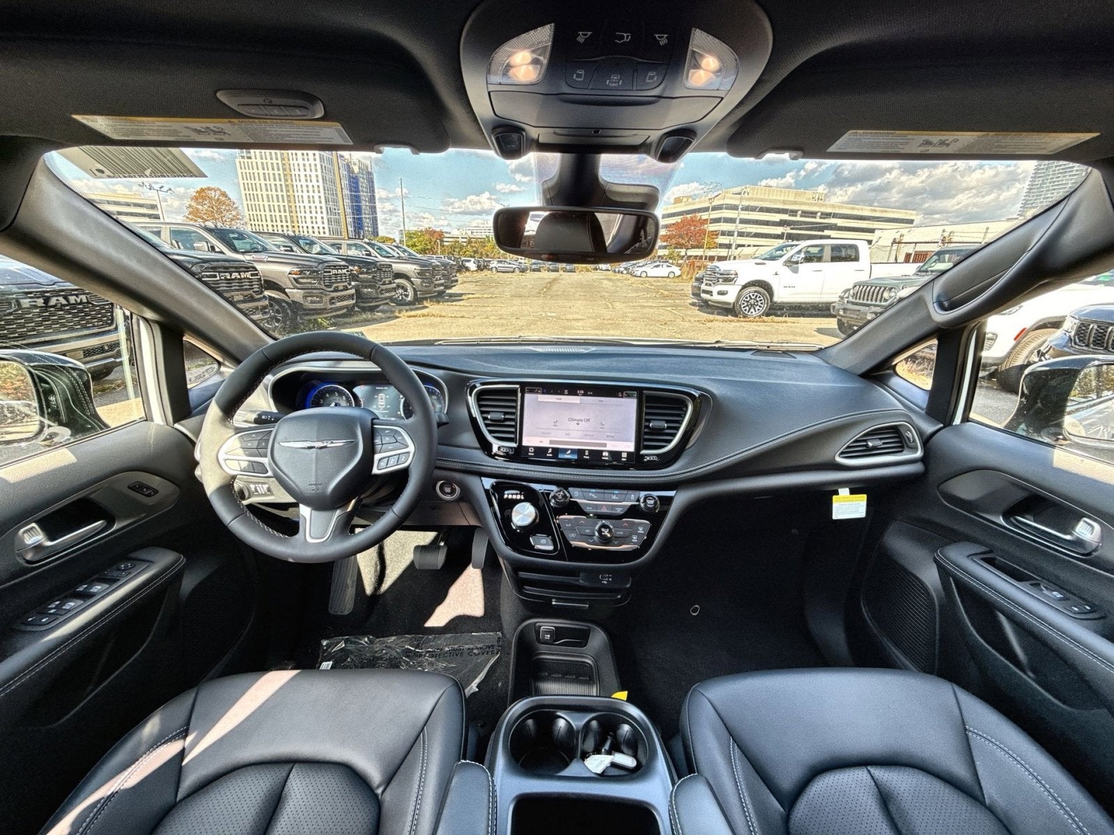 2026 Chrysler Pacifica Select