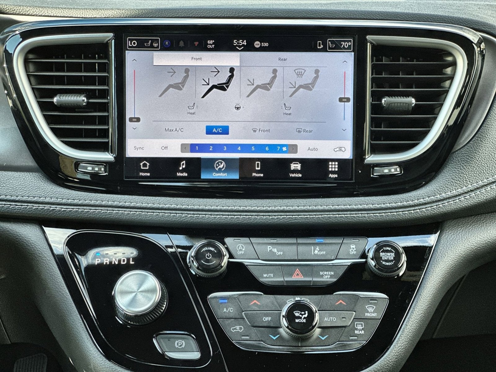 2026 Chrysler Pacifica Select