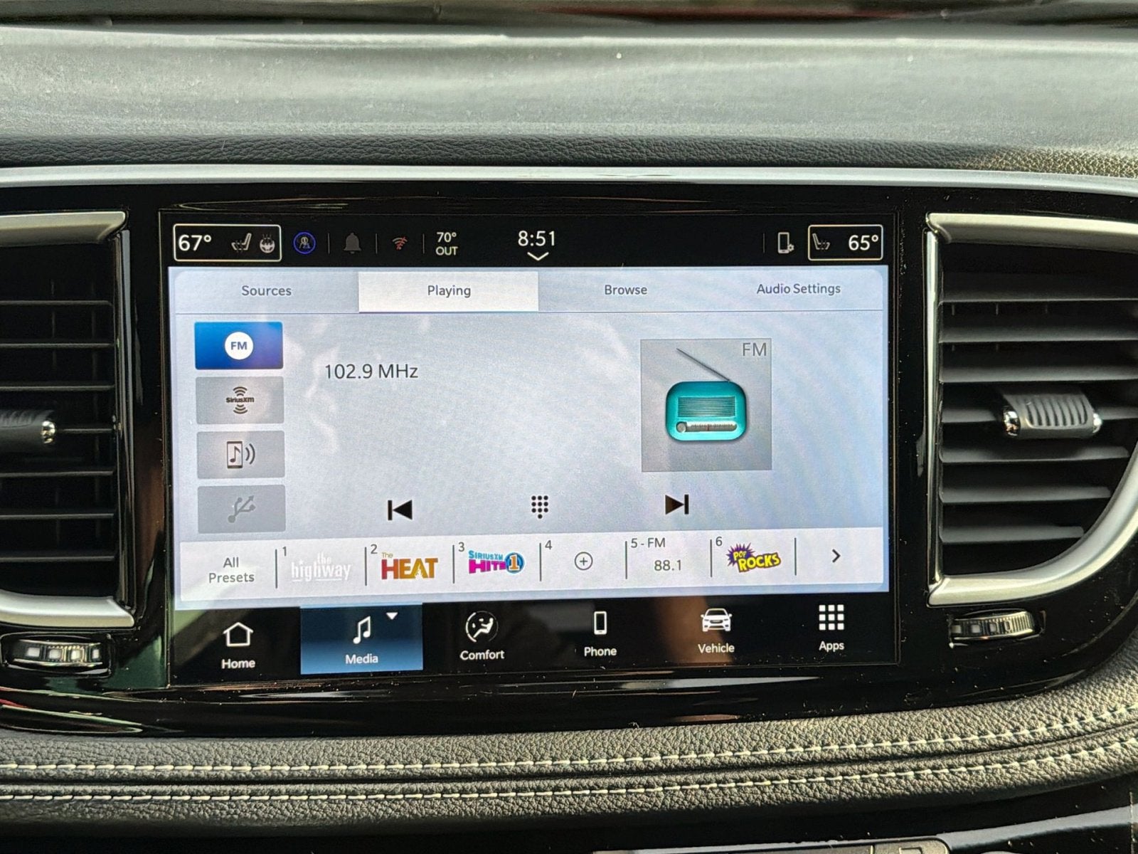 2026 Chrysler Pacifica Select