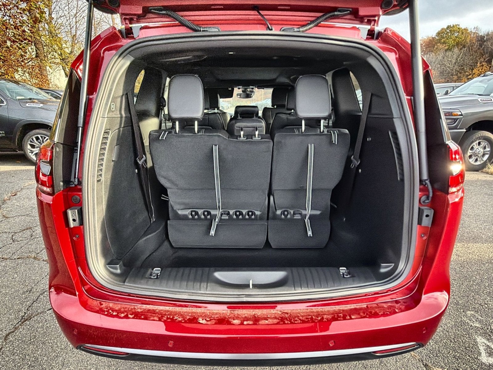 2026 Chrysler Pacifica Select