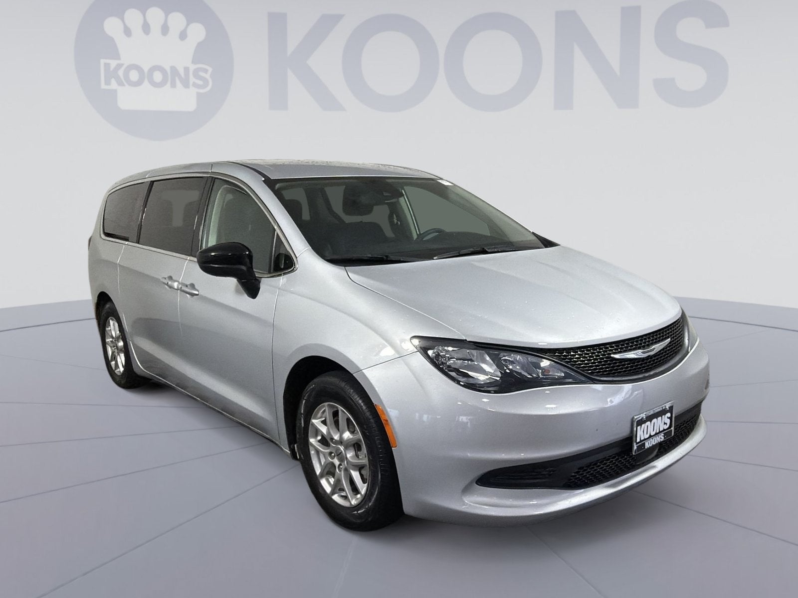 2024 Chrysler Voyager LX